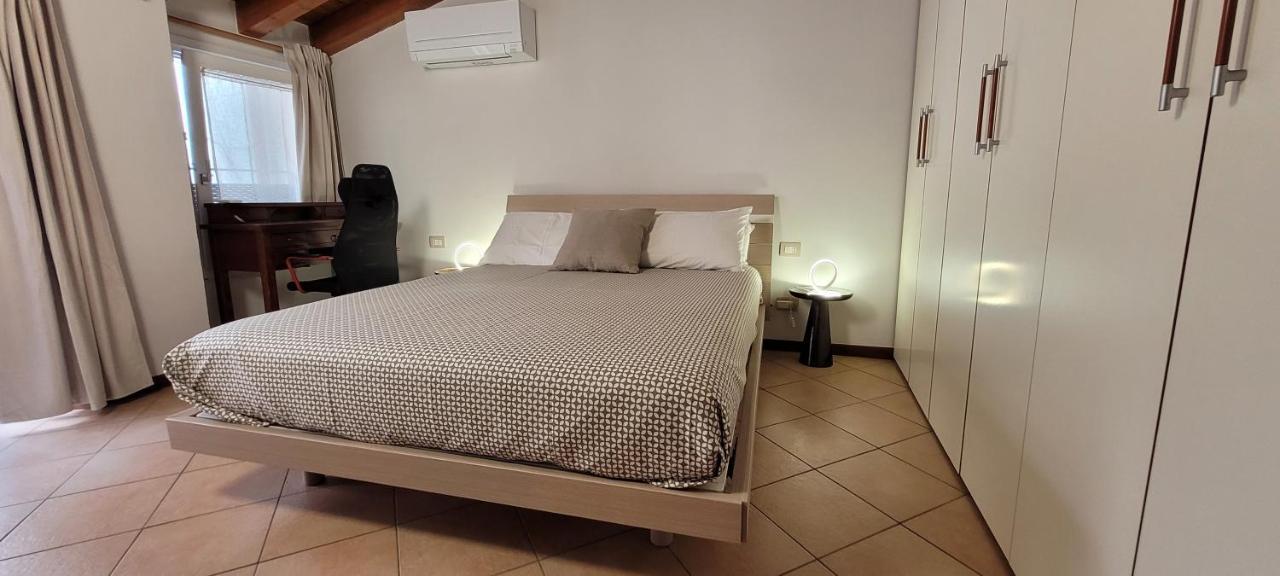 Dimora Larius Appartement Como Buitenkant foto